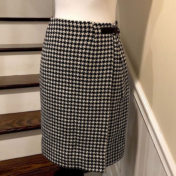 RALPH LAUREN Black White Houndstooth Wool Lined Wrap Skirt w Leather Buckle Sz 4